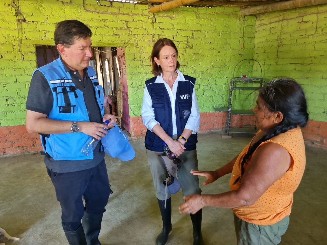 Resident Coordinator Igor Garafulic and WFP Representative in Peru Sarah Laughton accompanied the National Civil Defense Institute in the early assessment of damages and needs following the floods caused by Cyclone Yaku in the Piura region.