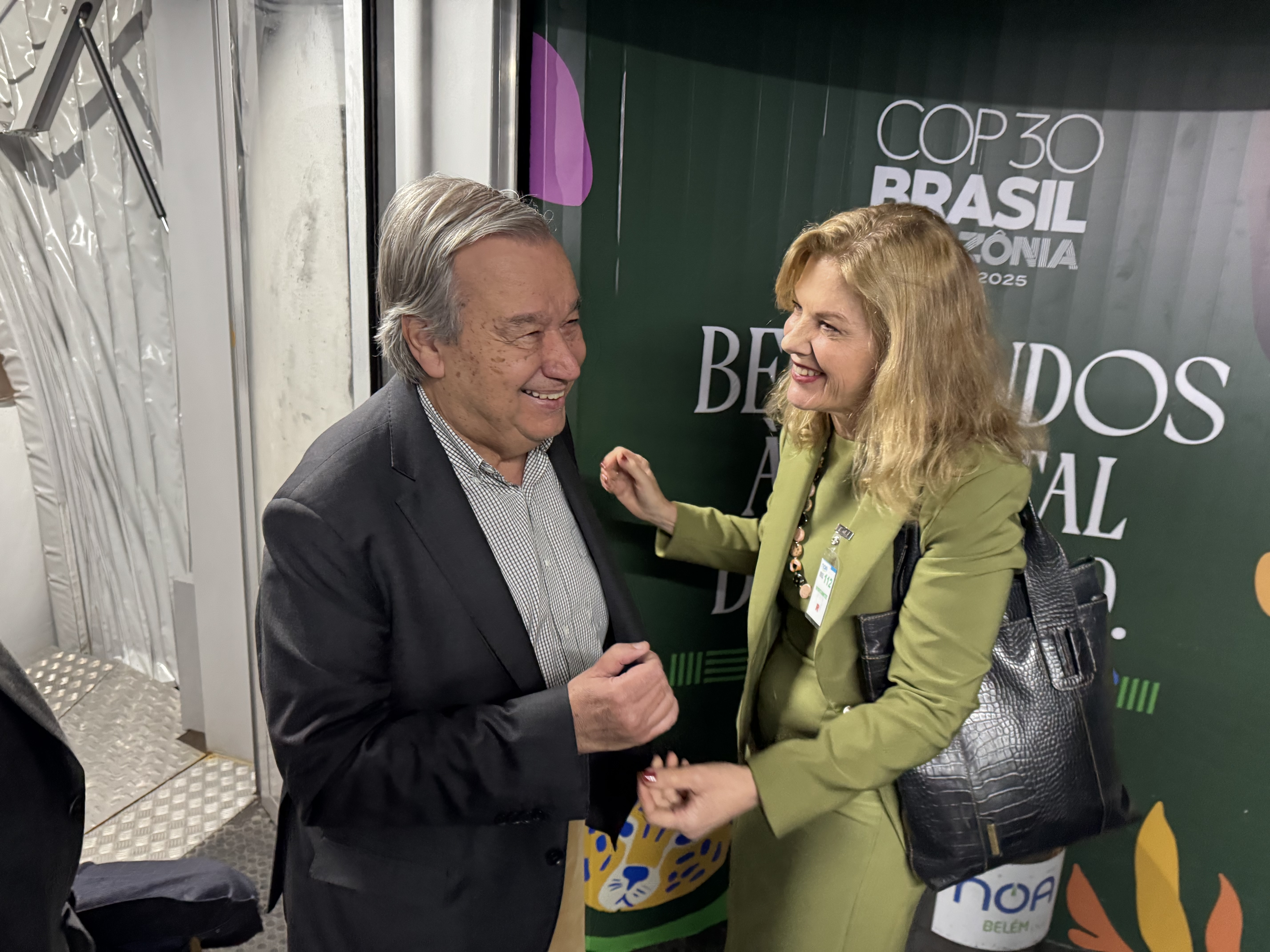 The UN Secretary-General with the Resident Coordinator of Brazil at COP30.