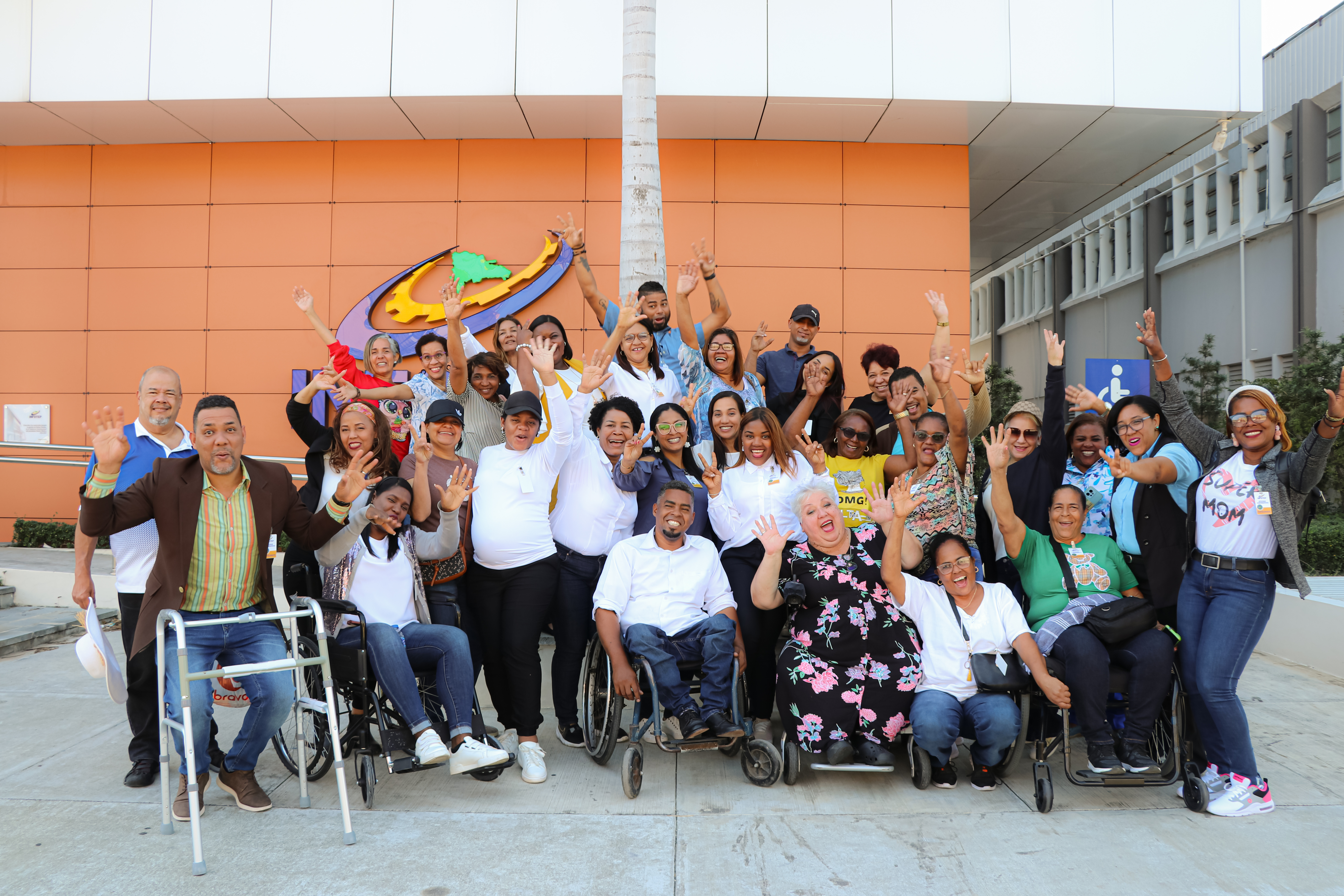 A group of national and local leaders at a conference in the Dominican Republic.