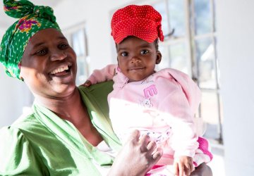 A woman and her baby girl in Zimbabwe. 